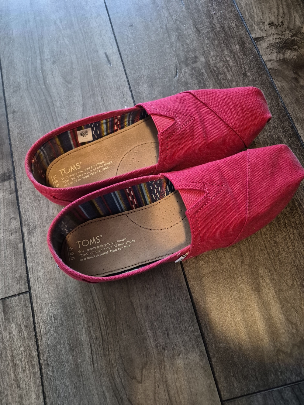 Toms Women's Slip-On Canvas Flats in Red